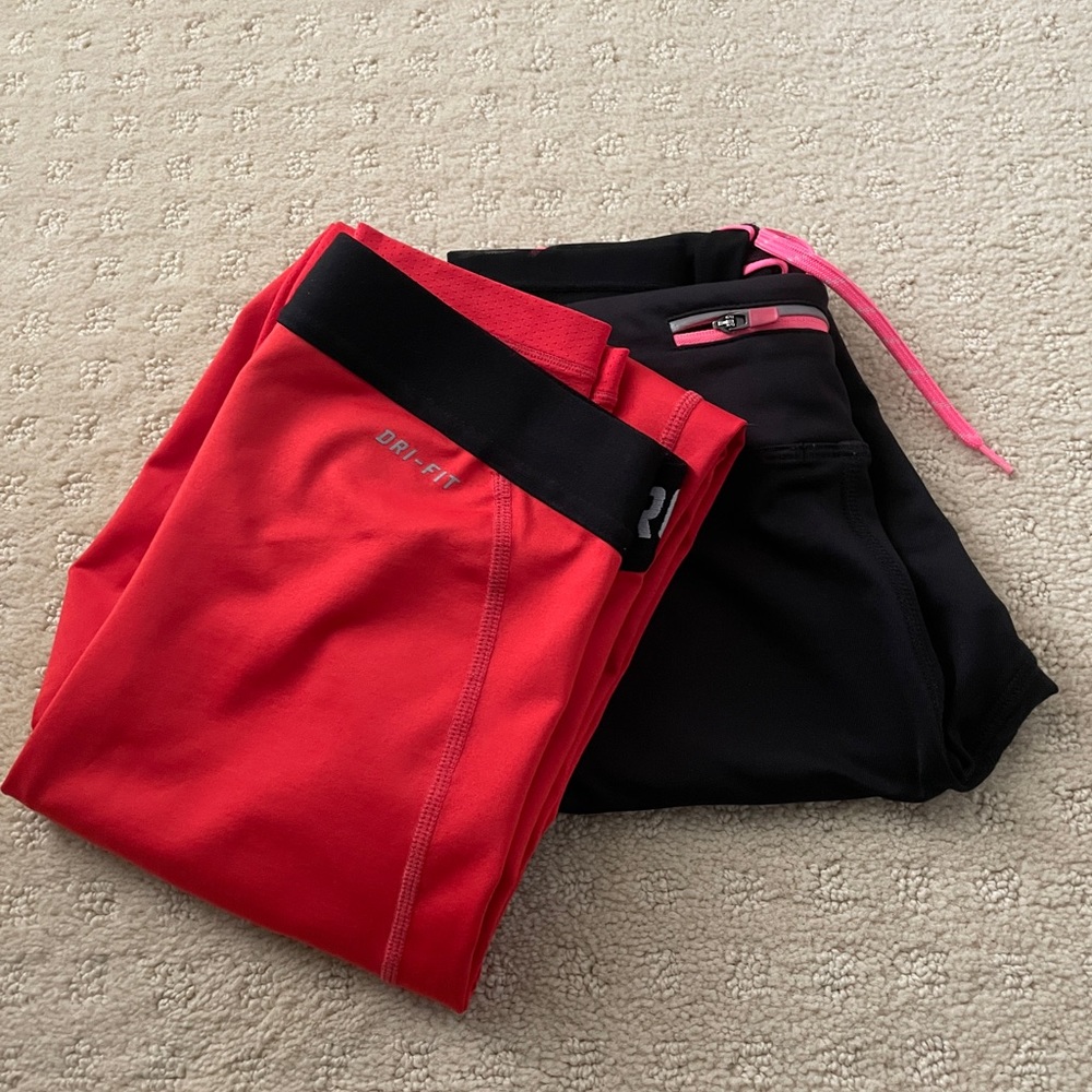 Bundle of two work out leggings.